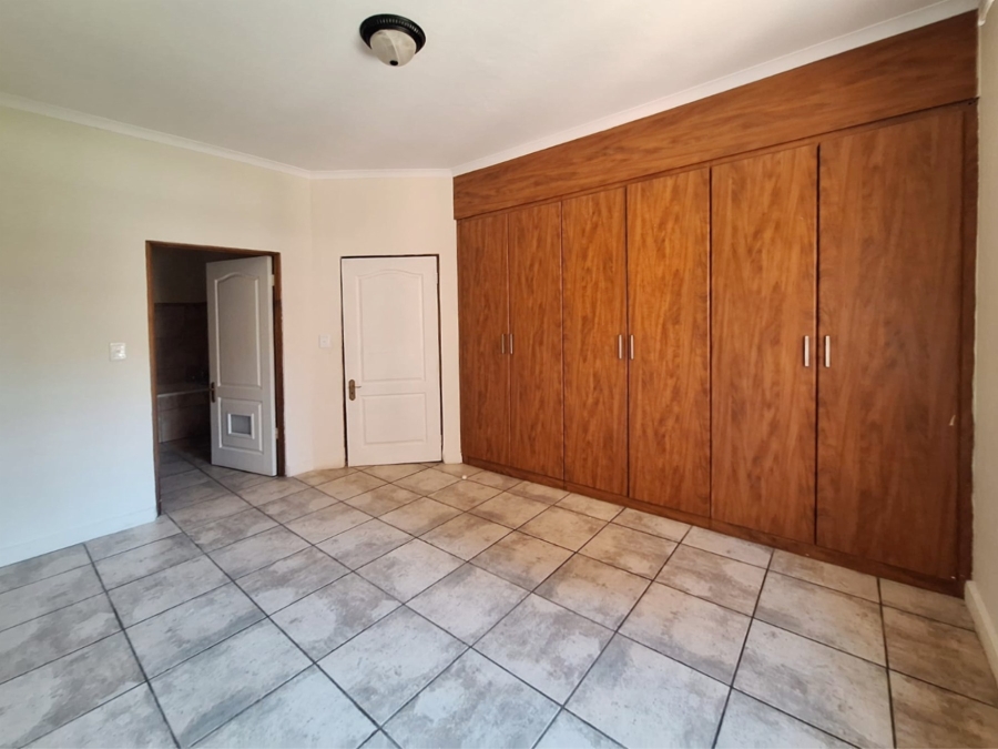 To Let 3 Bedroom Property for Rent in Meerhof North West